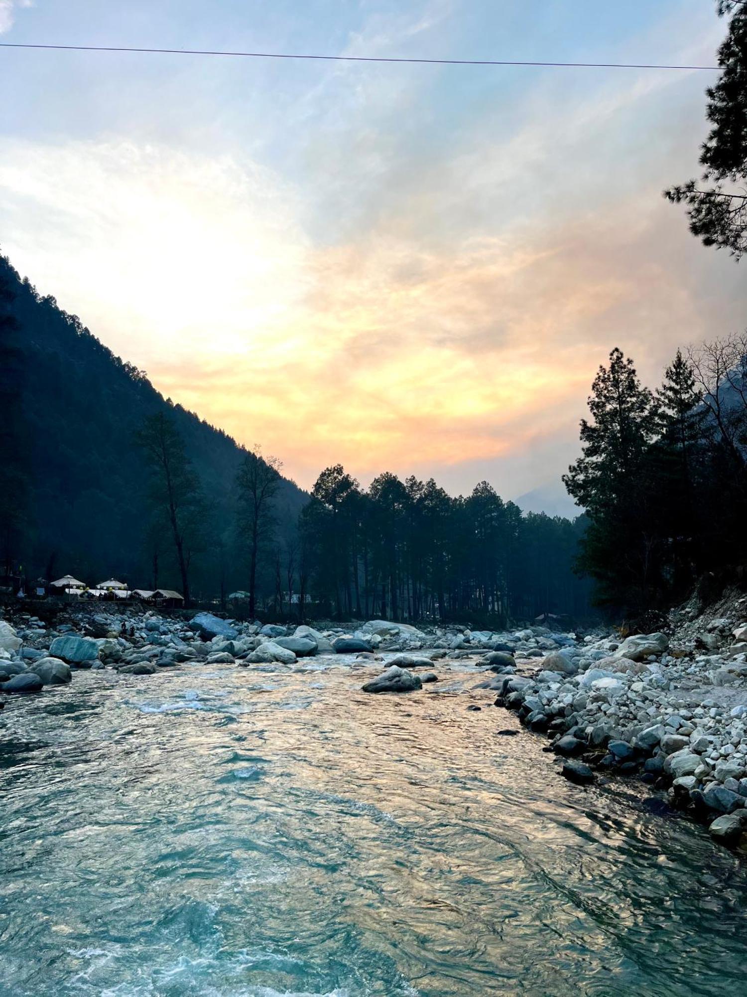 Hotel Adinova Kasol Eksteriør bilde